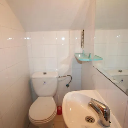 3 Bedroom Amazing In Дом отдыха Торевьиа