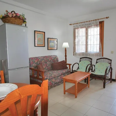 Nyaraló 3 Bedroom Amazing In Torrevieja